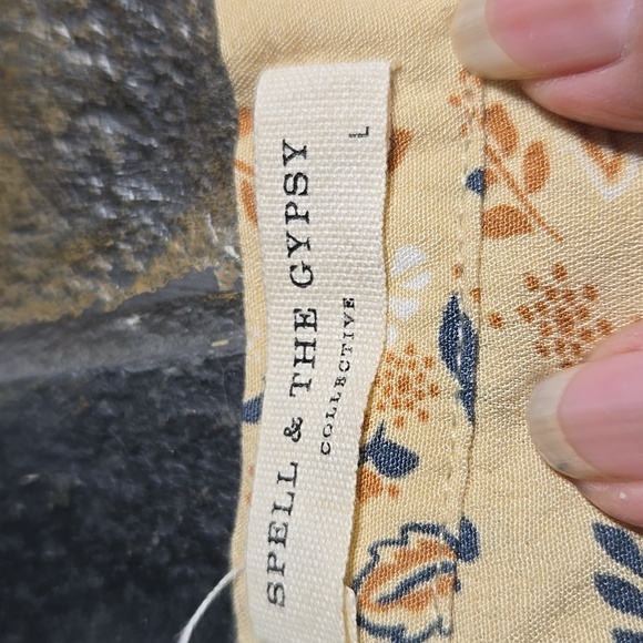 Spell And The Gypsy Floral Beige Skirt - Picture 2 of 6